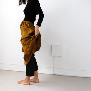 公式】HÉRNI（HERNI / エルニ）